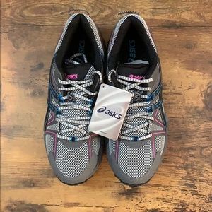 Women’s Asics Running Shoes Size 9